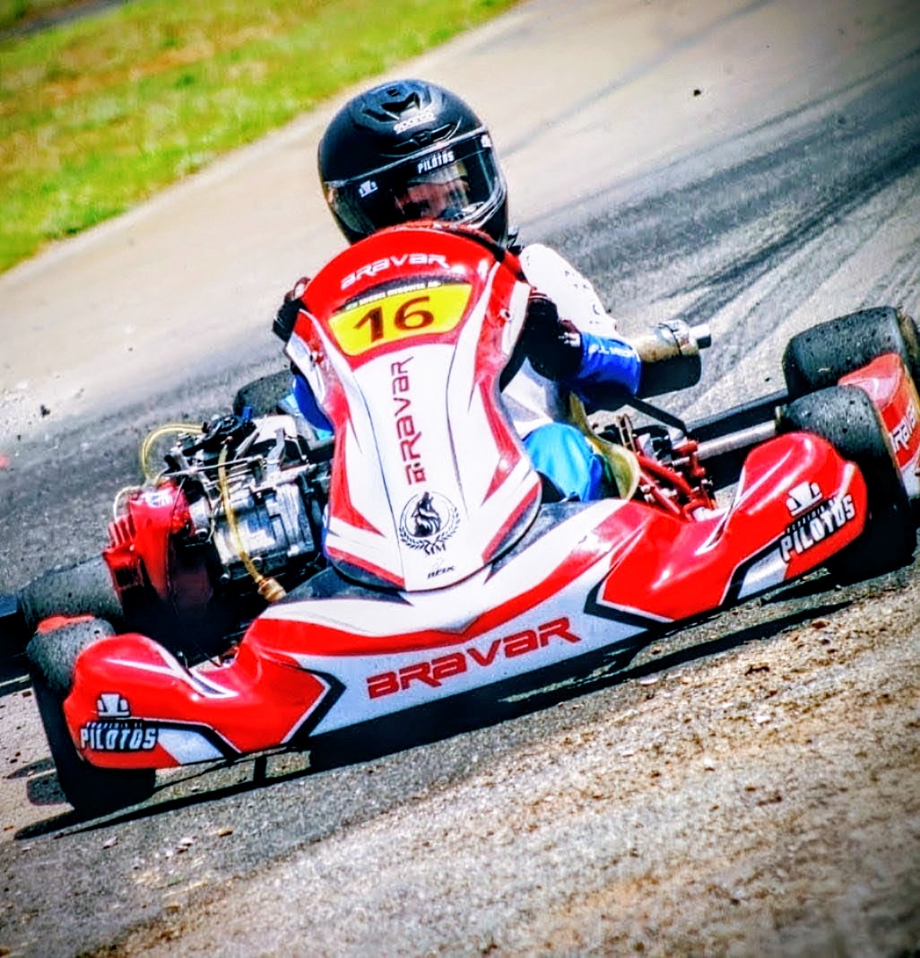 Kart #16 em ação